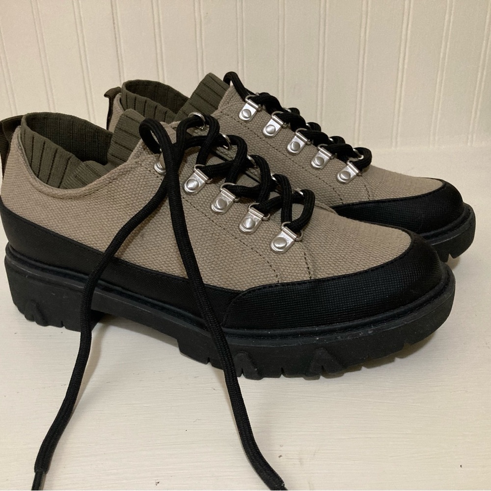 Dr Scholl’s Silver Sage Heist Water Resistant Oxford